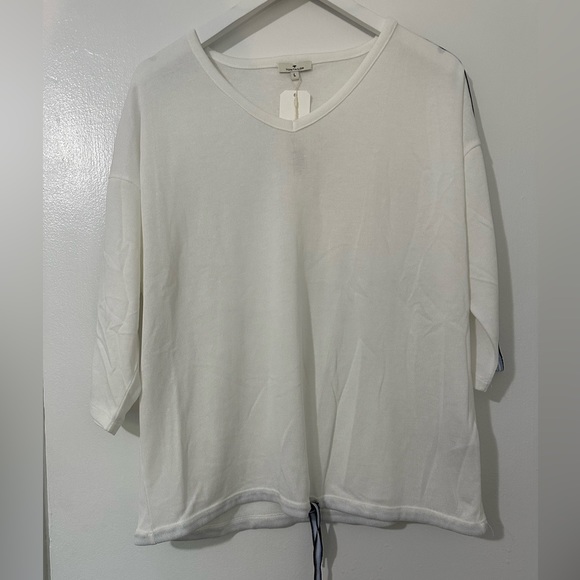 BNWT v neck long sleeve sweater - Picture 1 of 2